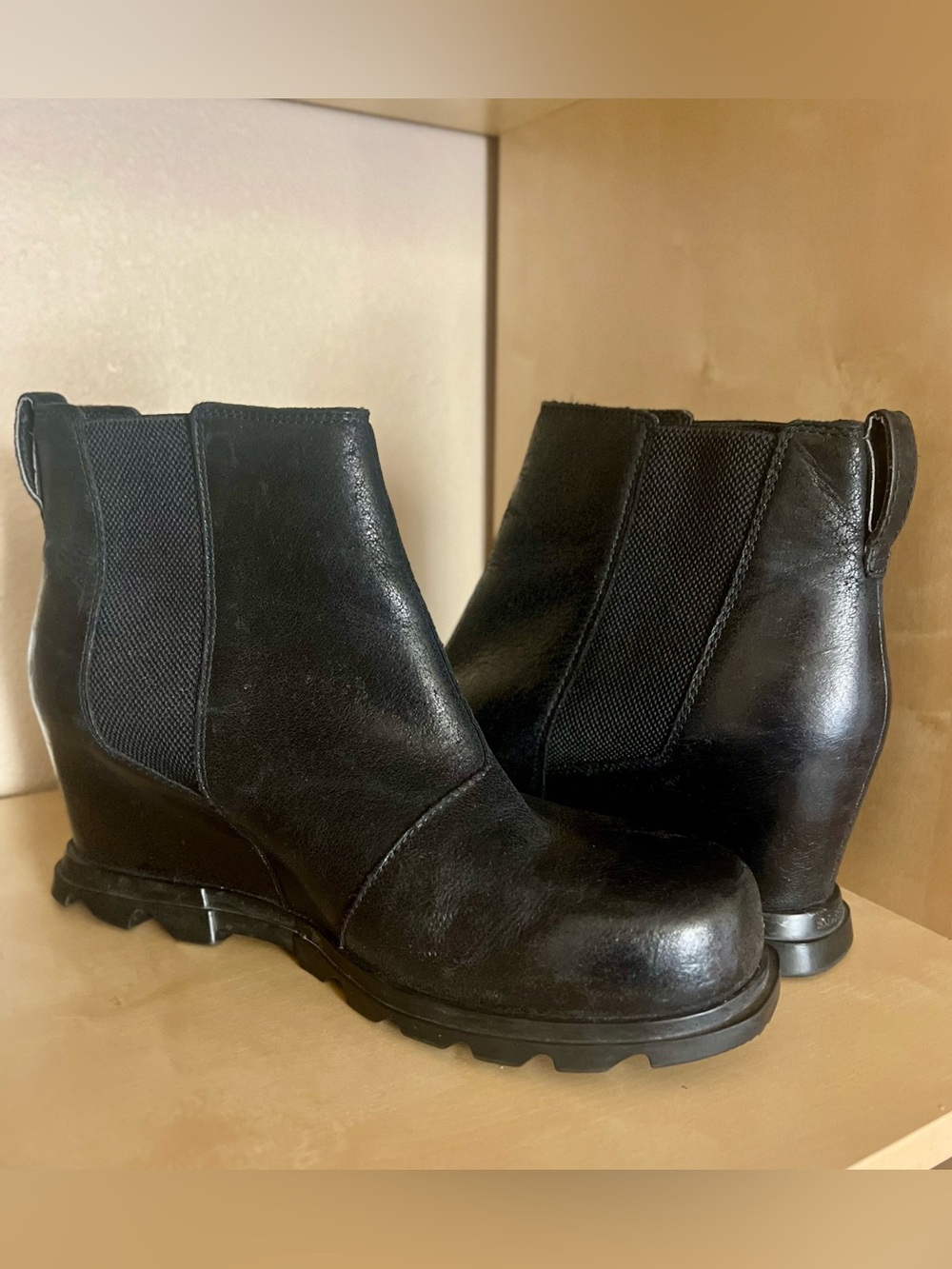 Sorel Black Joan of Arctic Wedge III Chelsea Boots size 11 - Waterproof Leather - Picture 4 of 14